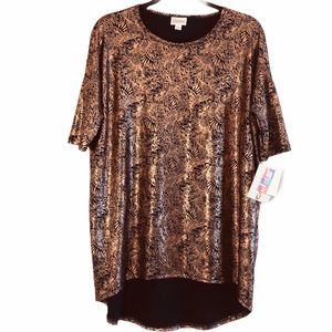 NWT Lularoe blouse .